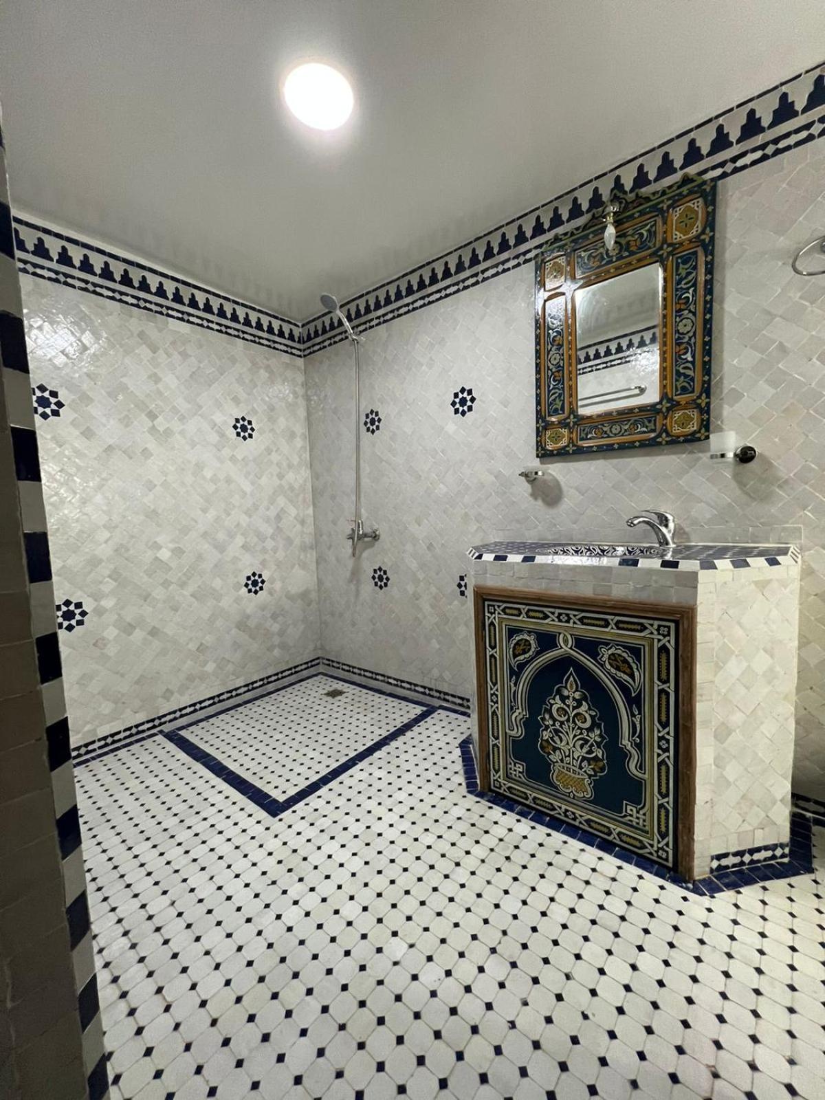 Riad Ranya Fez Bagian luar foto